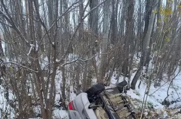 Ruta congelada y vuelco en Tupungato: policías y niños involucrados
