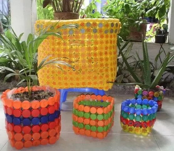 maceteros con tapas de plástico- pinterest