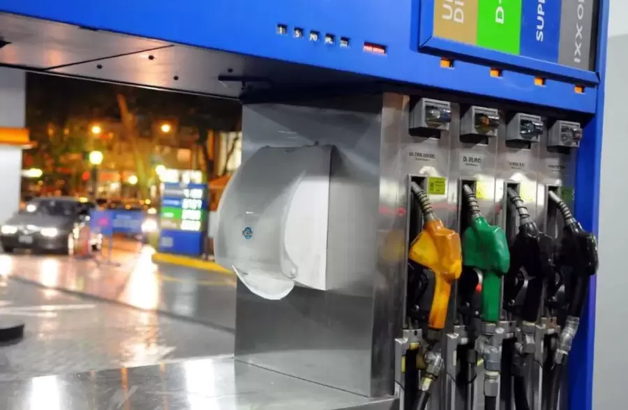 YPF planea llegar al 50% de sus estaciones con la modalidad autoservicio para fines de este 2025.