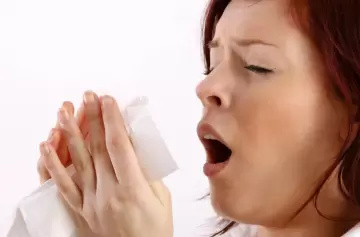 ¿Por qué decimos 'salud' cuando alguien estornuda? Su particular origen