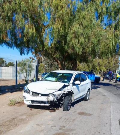Producto de la descompensación, la conductora del Fiat Cronos terminó invadiendo el carril contrario y chocó de frente con el Toyota.