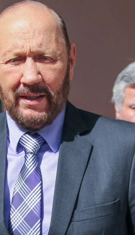 Eterno gobernador Insfrán