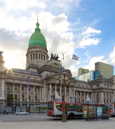 Presupuesto 2026: la jugada de la LLA con "los dialoguistas" para forzar su aprobación con la nueva mayoría