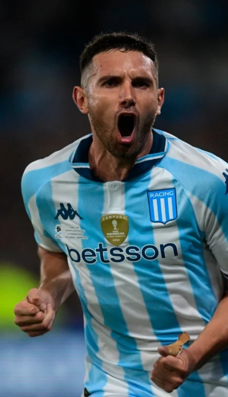 Adrián Maravilla Martínez marcó dos goles pero luego se iría expulsado