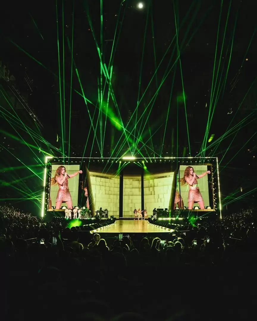 Su gira "Las mujeres ya no lloran" rompió récords globales y lidera el ranking de Billboard en 2025.