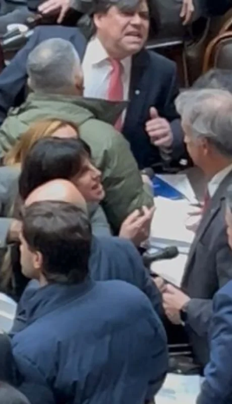 Escándalo en la Cámara de Diputados.