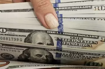 Así cotiza el dólar en Mendoza y la City porteña