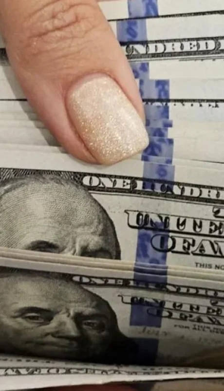 "El dólar siempre ha sido el refugio de los argentinos" (F. Galante)