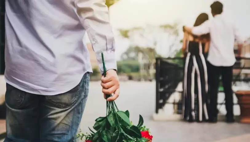 Muchas parejas enfrentan conflictos porque sus miembros no comparten la misma definición de infidelidad.