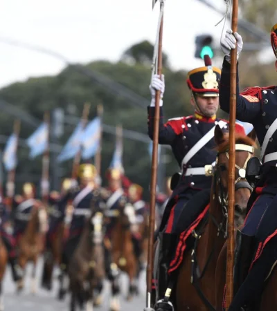 El Ejecutivo tomó una drástica decisión con respecto al desfile del 9 de julio.