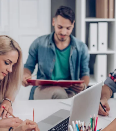 La pandemia, el cambio de valores y la falta de propósito provocaron un quiebre generacional en el mundo laboral.