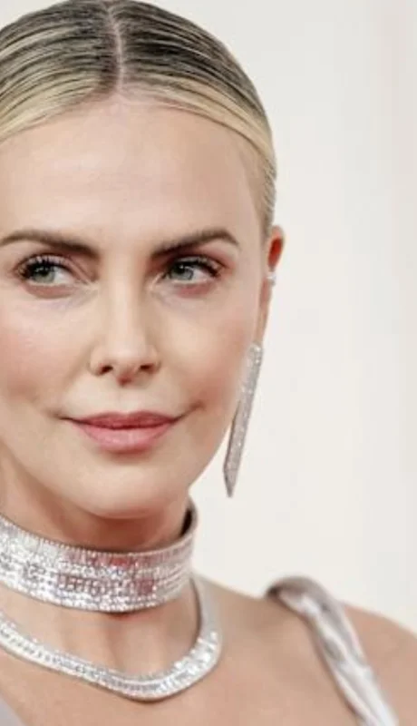 Theron sin tabúes: lo que descubrió a los 49 cambió su forma de vivir.