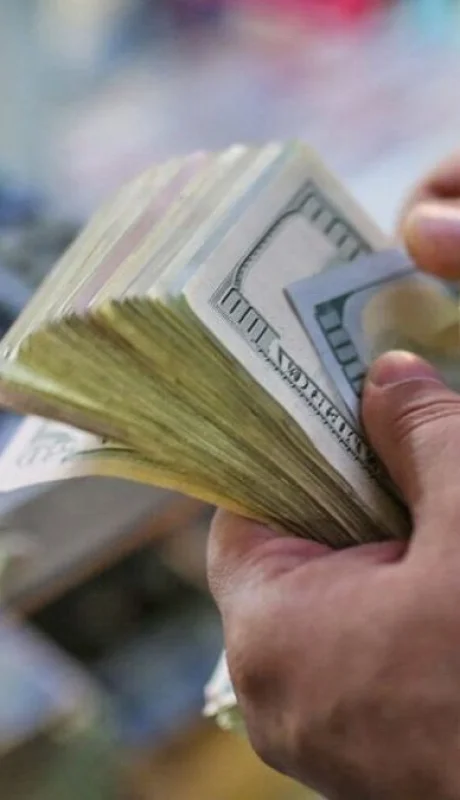 El analista Daniel Osinaga analizó el impacto del repunte del dólar y aseguró que "no hubo corrida".