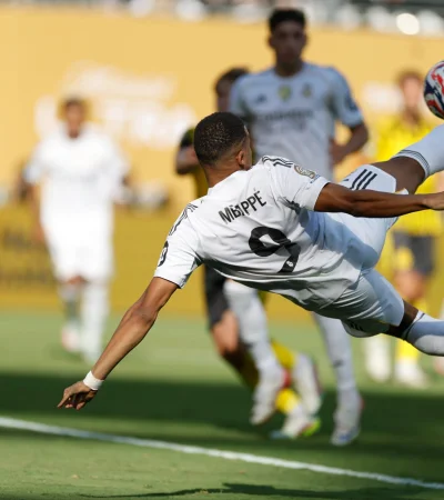 El golazo de Mbappé para Real Madrid