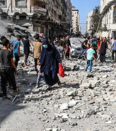 Israel atacó Gaza mientras envió emisarios para negociar el cese al fuerzo