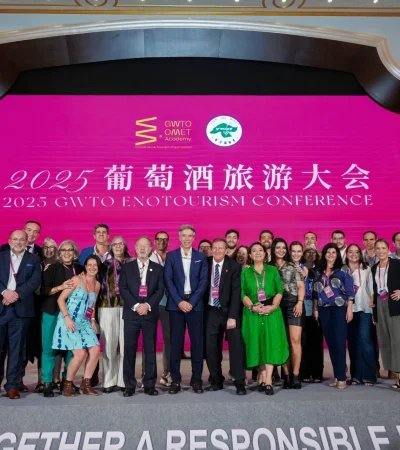 Encuentro Mundial de Enoturismo Sostenible en Yantai.