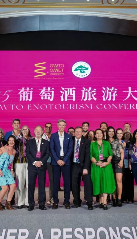 Encuentro Mundial de Enoturismo Sostenible en Yantai.