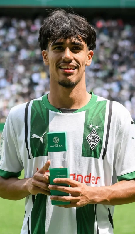 Can Armando Güner, el alemás citado para Argentina.