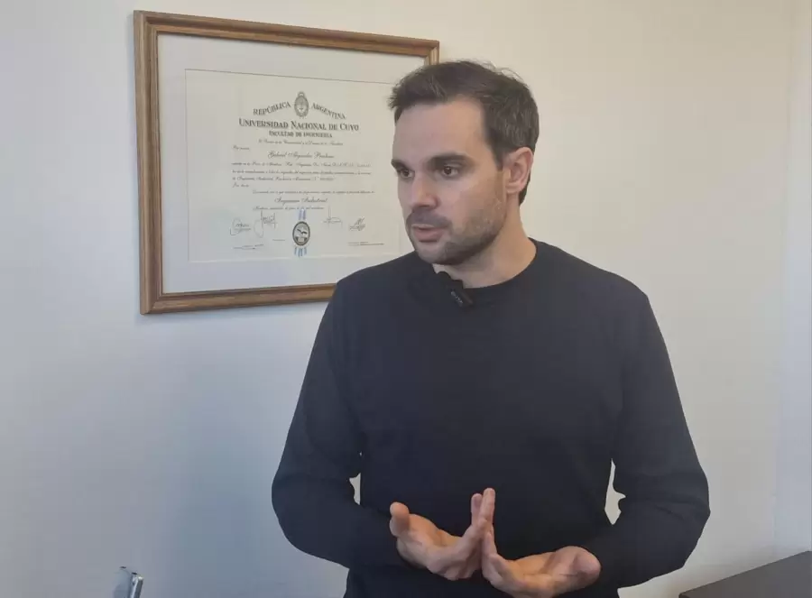 Senador Gabriel Pradines (PRO).