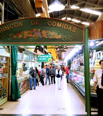 Décadas de historia. El Mercado Central de Mendoza, en su esplendor.