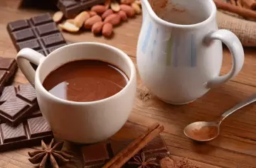 Fácil, rápido y con solo 4 ingredientes: cómo hacer en casa el clásico chocolate patrio