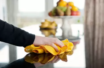 El limpiador casero que necesitás para dejar tus muebles impecables