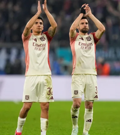 Almada y Tagliafico están a salvo, pero serían vendidos.