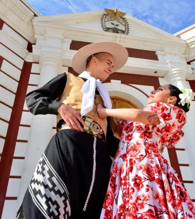 El pericón nacional fue bailado en la Muni de Godoy Cruz/