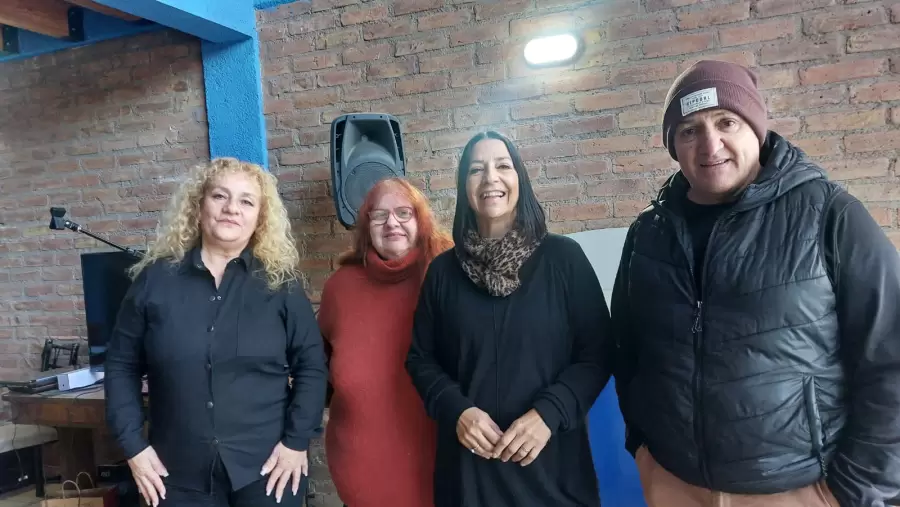 Los integrantes de Esos de Ahí.