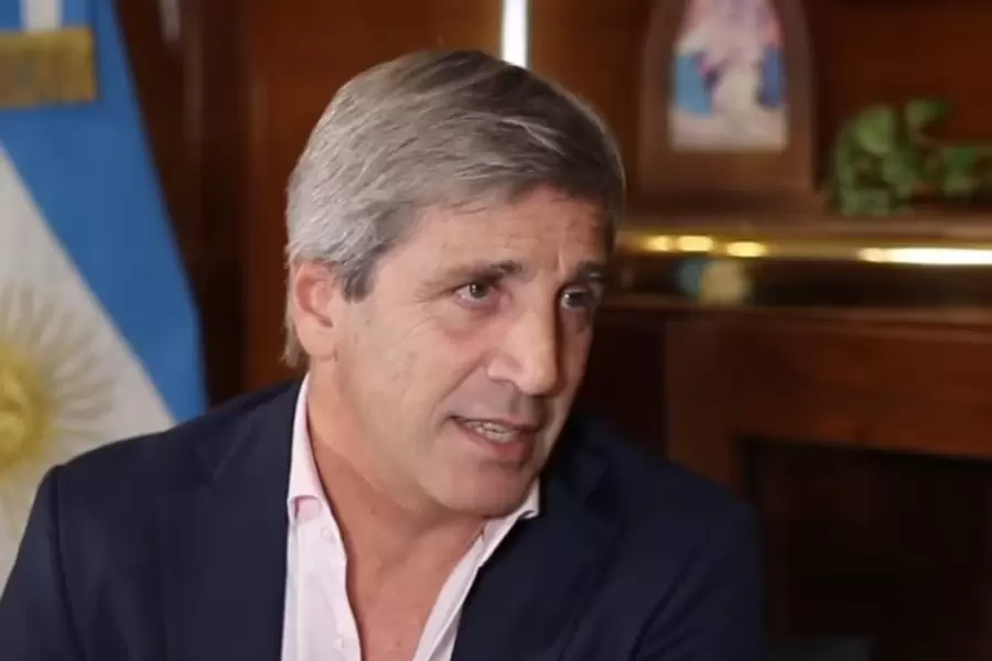 El ministro de Economía dio respuestas sobre varios temas/