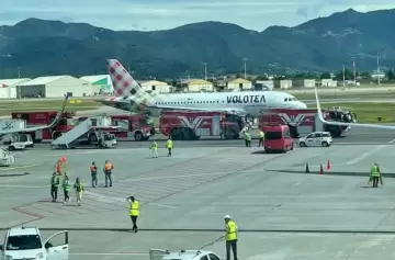 Horror en Italia: se suicidó tirándose dentro de la turbina de un avión