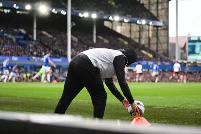 Adiós a los alcanzapelotas.