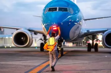 Dictaron conciliación obligatoria y suspenden el paro de controladores aéreos