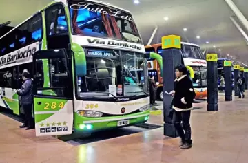 Vacaciones: ¿cuánto salen los pasajes a destinos nacionales y países limítrofes?