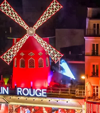 Resplandor en Montmartre: un ícono parisino volvió a la vida