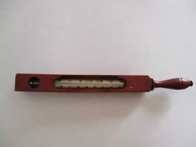 Uno de los termómetros precursores de los ultramodernos. (Foto: archivo web)