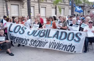 Situación de los jubilados en Argentina: qué pasa con los aumentos, bonos y beneficios