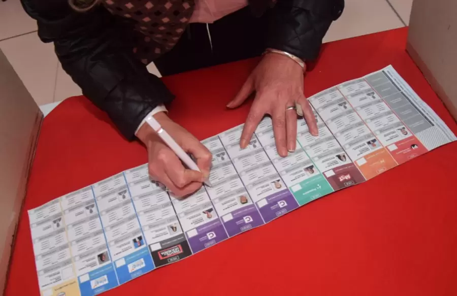 Se usarán dos boletas únicas