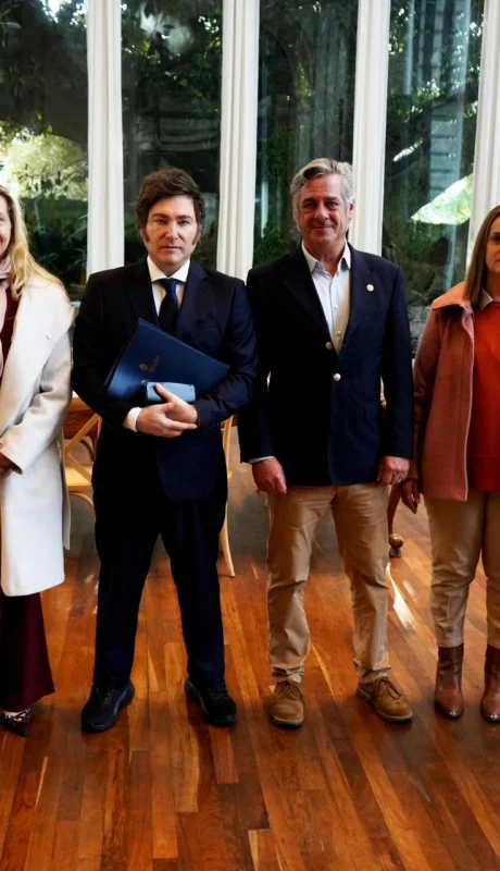 Milei se reunió con los representantes de la Mesa de Enlace.
