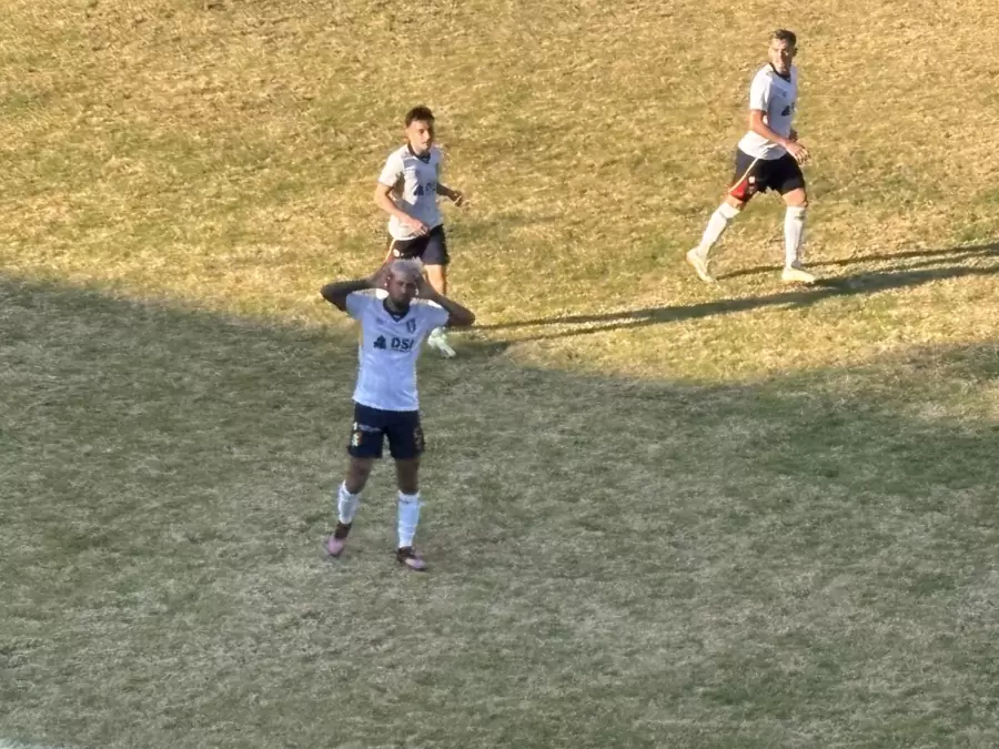 El festejo de Ezequiel Cohen.