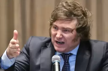 Milei resolvió qué pasará con los feriados que caen sábado o domingo