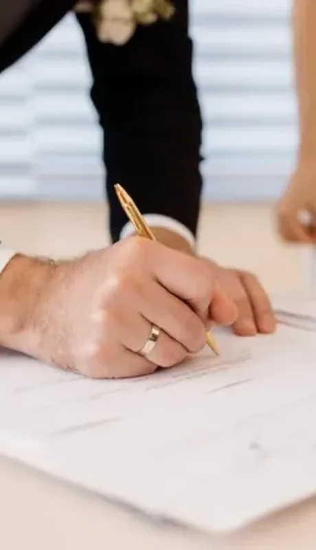 Las claves legales del casamiento o la unión convivencial en Argentina.