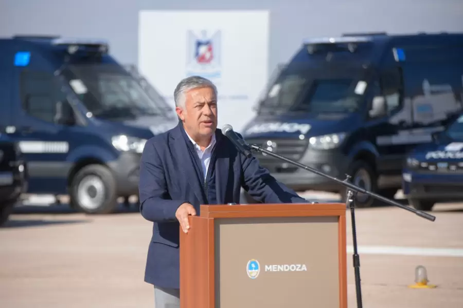 El gobernador mendocino, Alfredo Cornejo