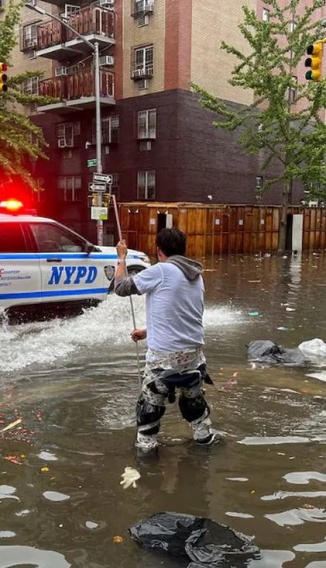 Las inundaciones paralizaron a la Gran Manzana.