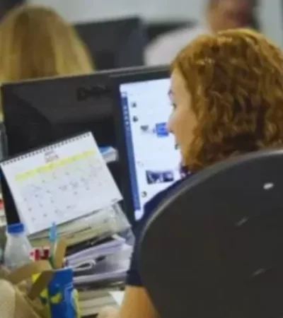 Los empleados estatales de la provincia de Santiago del Estero celebraron el anuncio del bono extraordinario.