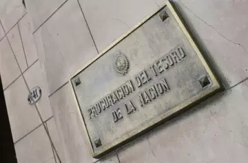 Caso YPF: el Gobierno detecta fuga de información y apunta a empleados estatales