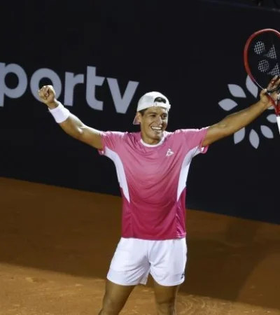 Seba Báez volvió al triunfo