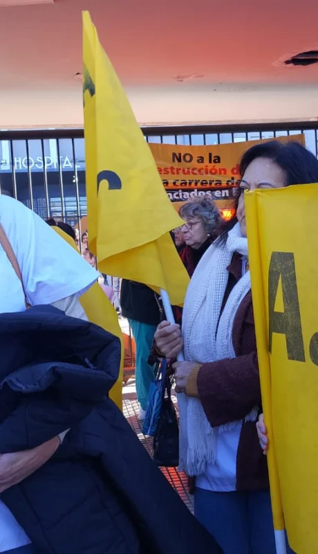 Médica Marcela Mora de AMPROS.