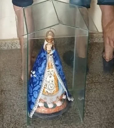 La imagen de virgen recuperada por la Policía correntina. (Foto: web)