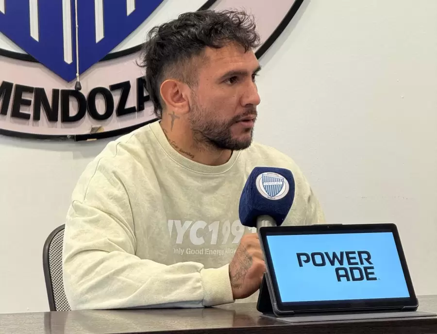 Walter Montoya fue presentado.